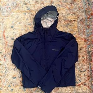 Mens Navy blue Patagonia rain jacket size medium 🔥🔥🔥🔥